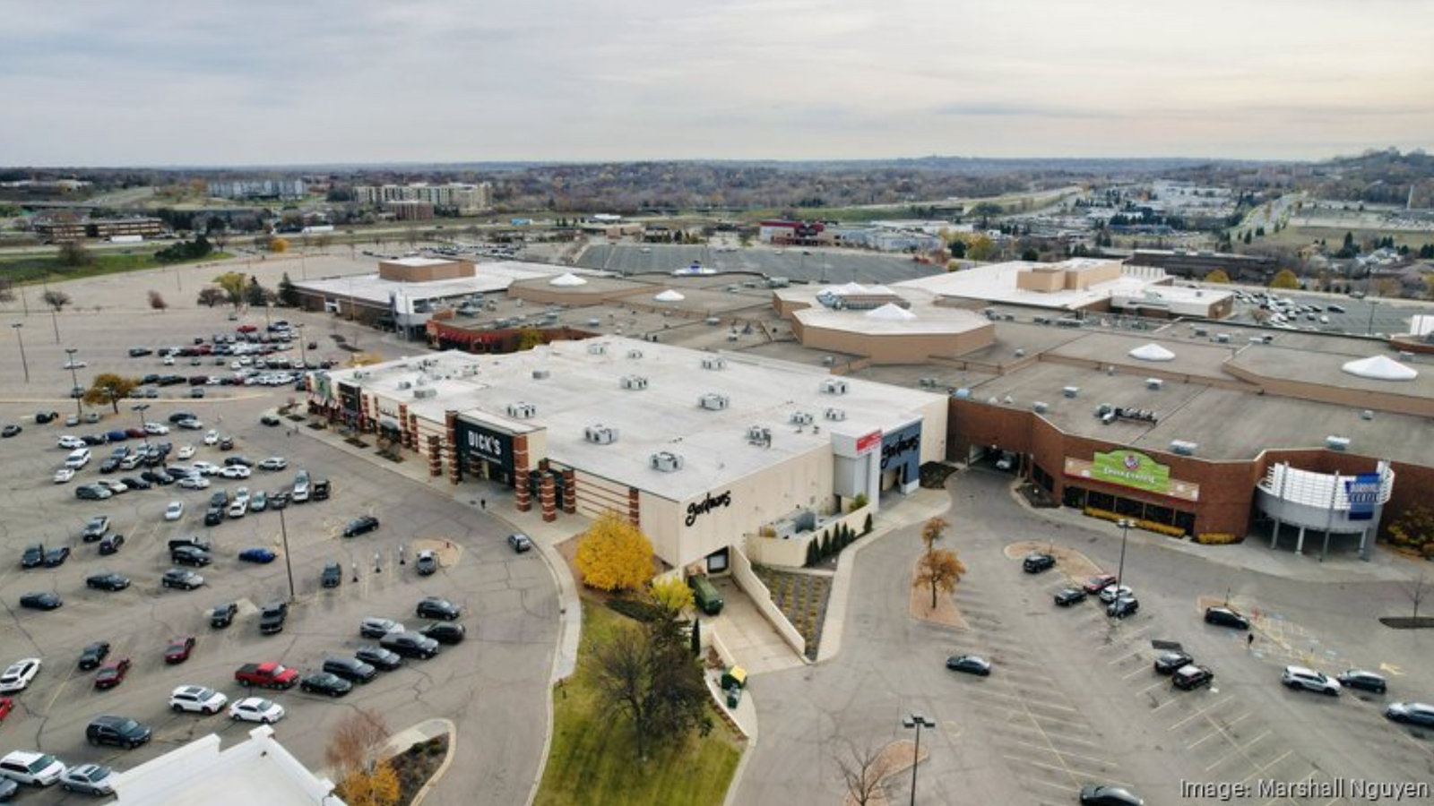 Local investors and Illinois developer buy portion of Burnsville Center for $10.6M